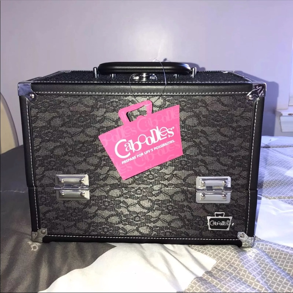 Caboodle 6 Tray Train Case